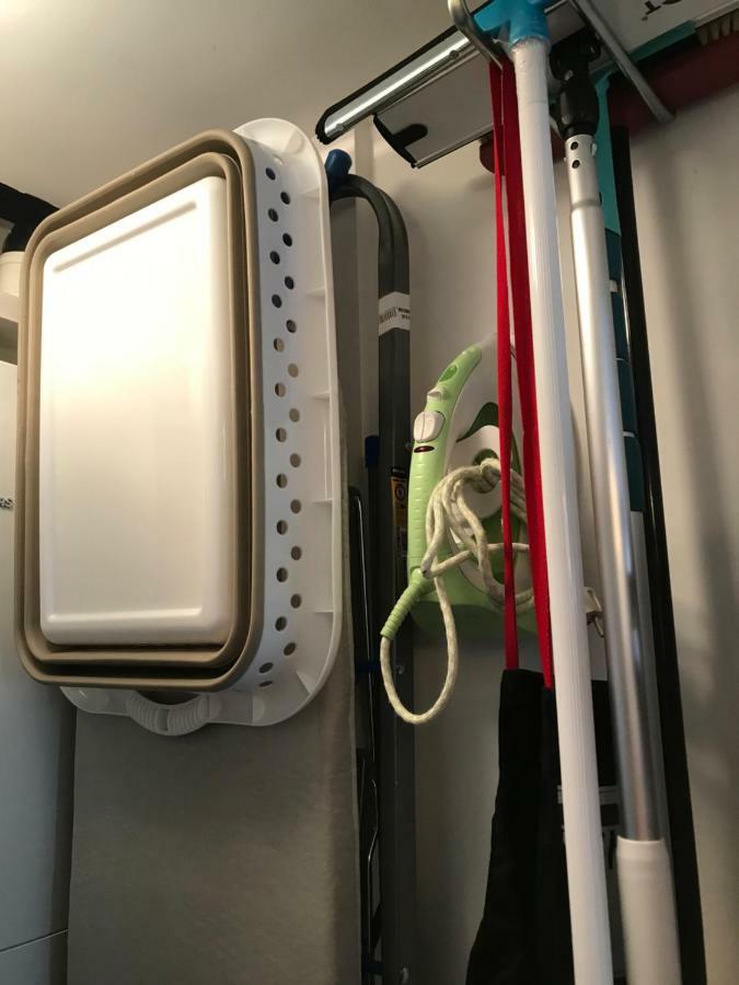 Westminster - Free Parking Apartment