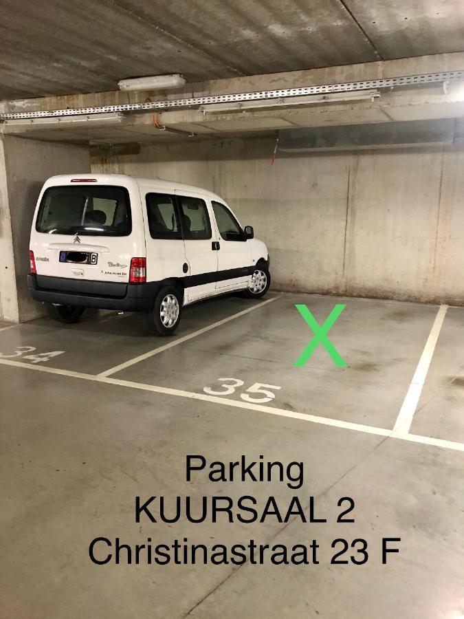 Westminster - Free Parking * Ostende